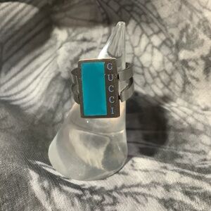 Gucci (or maybe “Gucci”) Black and Silver Reversible Ring